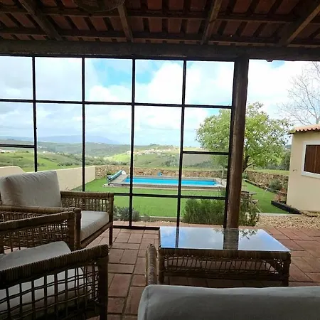 Casa Com Piscina E Vista Montanha Alenquer Feriehus *